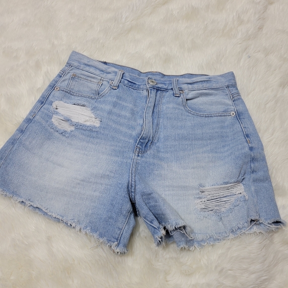 American Eagle Outfitters Pants - American Eagle Mom Jean shorts distressed size 10